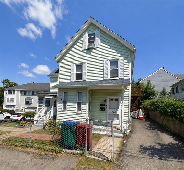 Property Photo:  14 Warnock St 1  MA 01852 