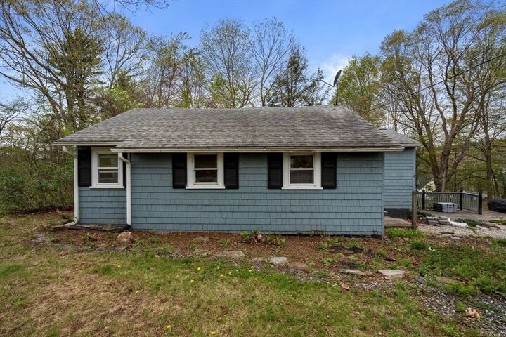 Property Photo:  16 Oxford St  MA 01583 