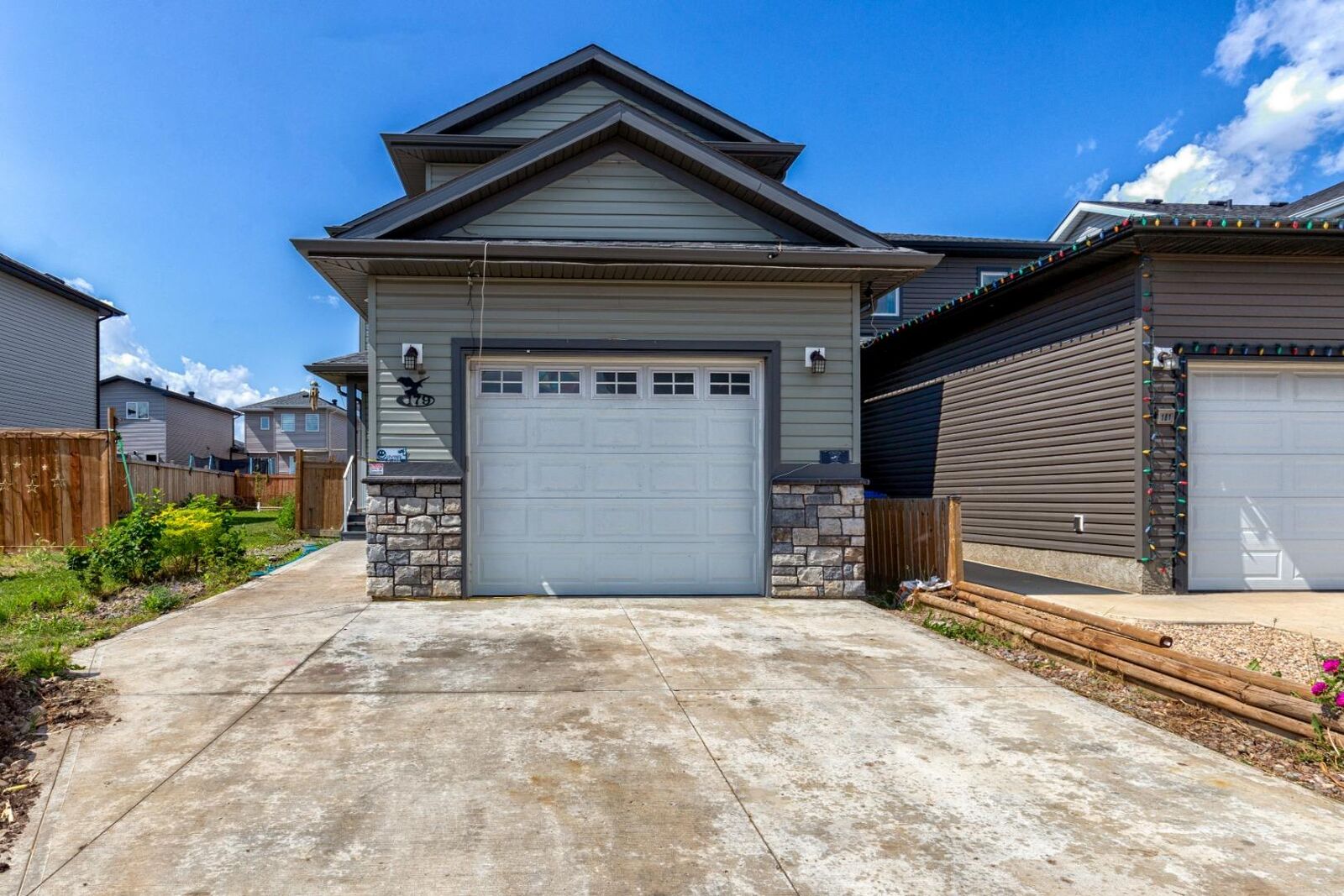 Property Photo:  179 Aldergrove Avenue  AB T9J 1E6 