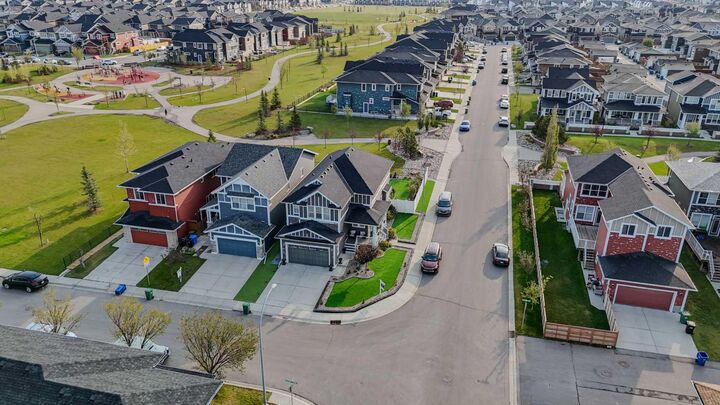 Property Photo:  100 Redstone Parade NE  AB T3N 0J8 