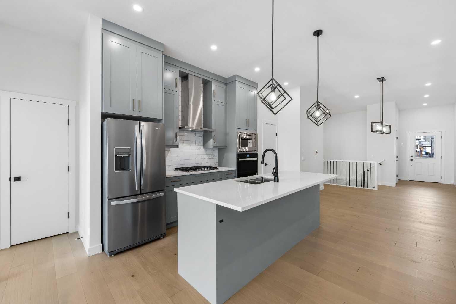 Property Photo:  19 Wolf Crescent  AB T1S 5V1 