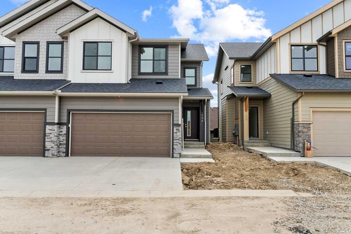 Photo de la propriété: 2231 81 Street SW 134 AB T3H 3V9