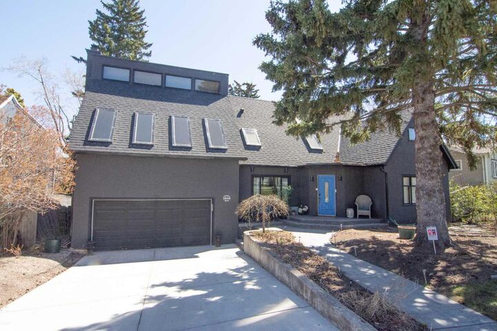 Property Photo: 1616 Summer Street SW AB T3C 2J6