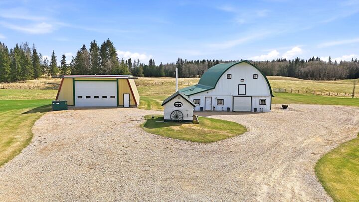 Property Photo:  20019 Township Road 422  AB T0C 0J0 