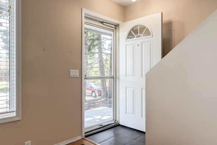 Property Photo:  999 Canyon Meadows Drive SW 172  AB T2W 2S6 