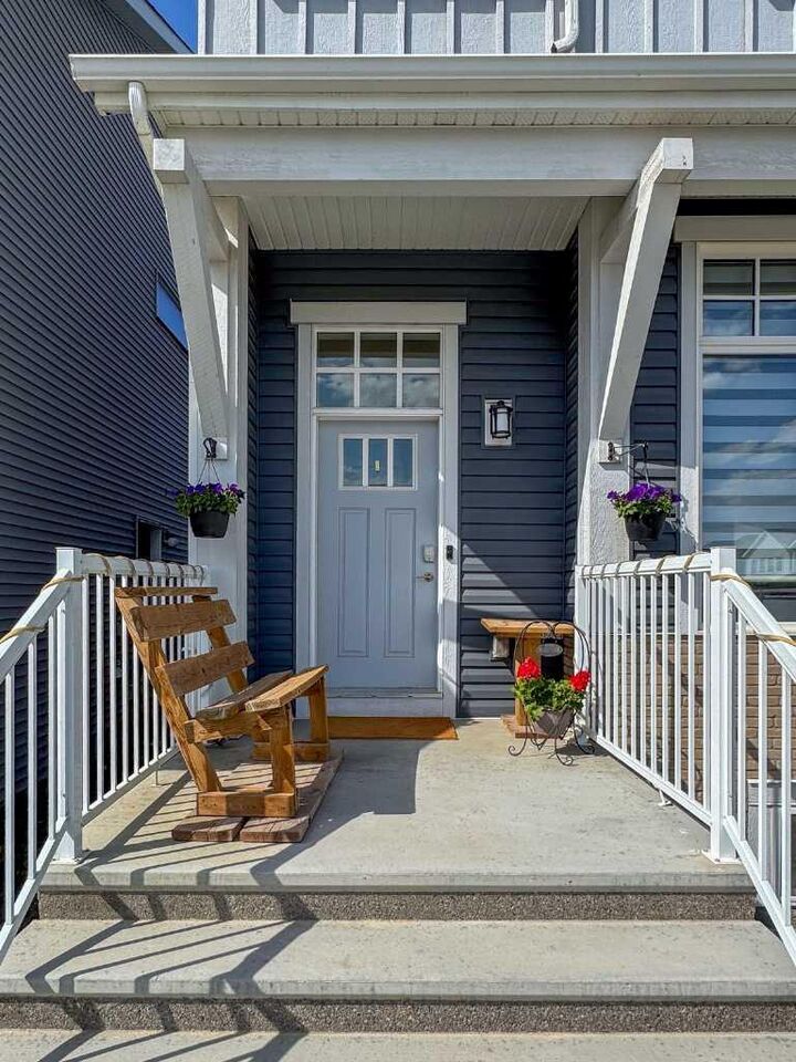Property Photo: 1842 Rangeview Drive SE AB T3S 0C9