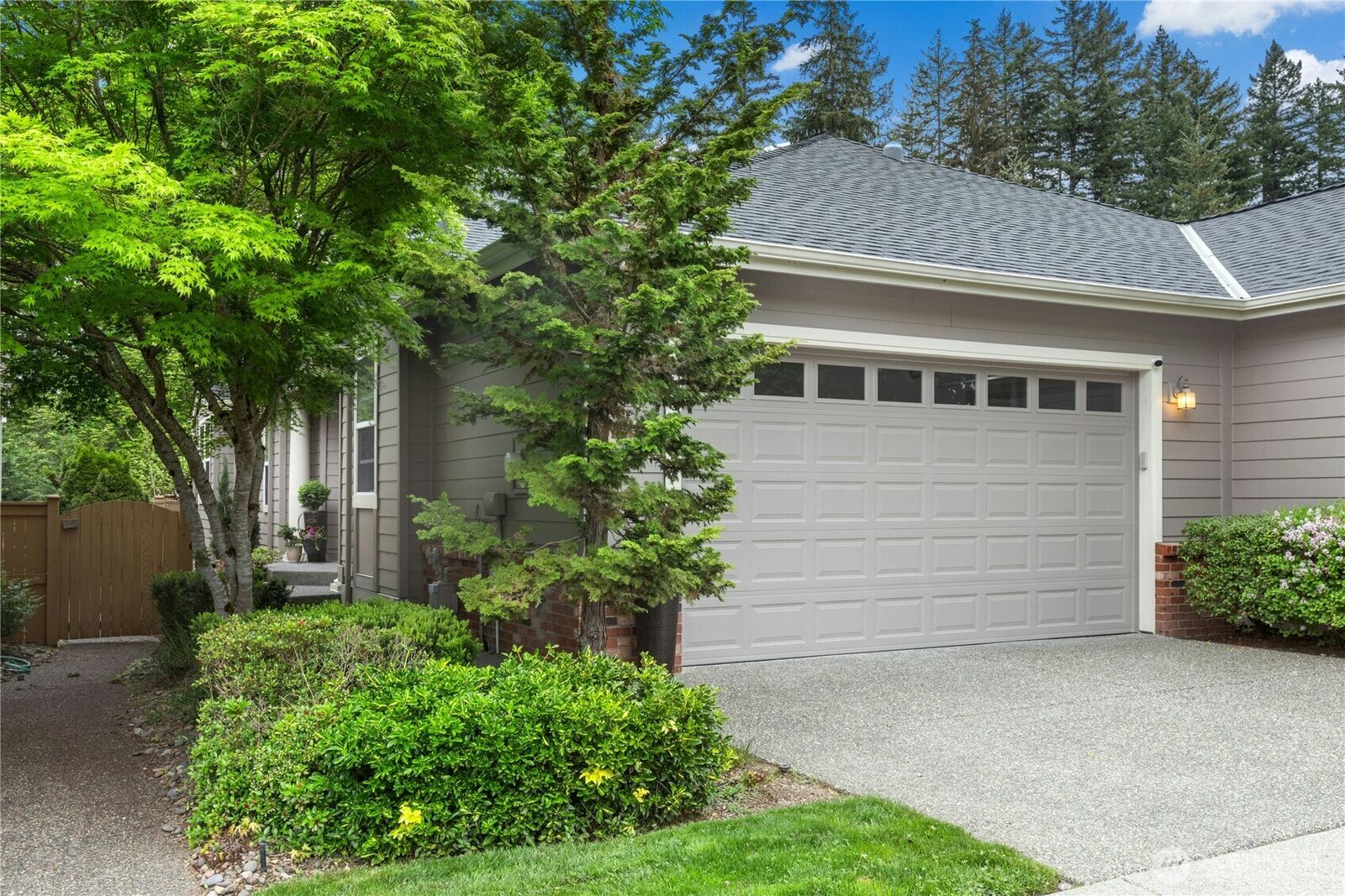 Property Photo:  22920 NE 132nd Place  WA 98053 