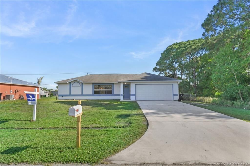 Property Photo:  316 SW Todd Avenue  FL 34983 