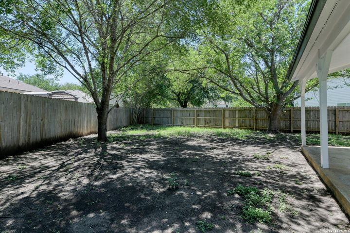 Property Photo: 3624 Meade St TX 78154