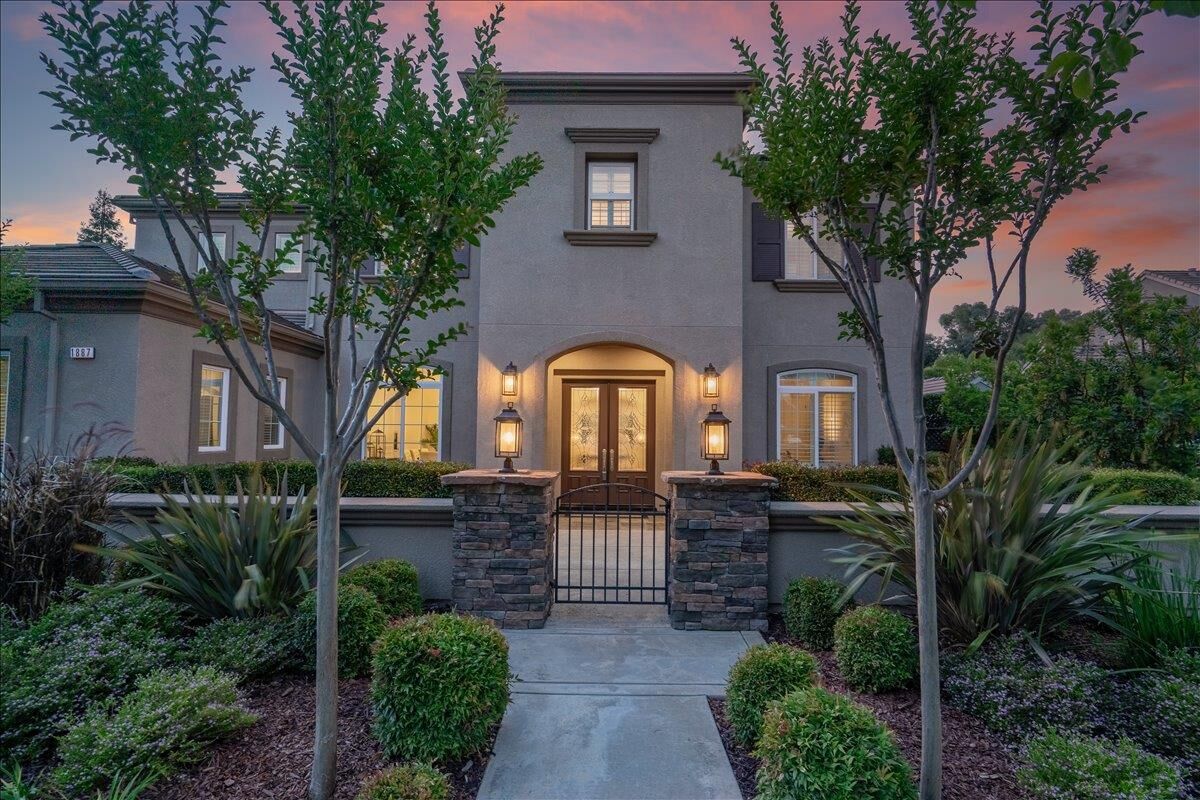 Property Photo:  1887 Shafer Avenue  CA 95037 