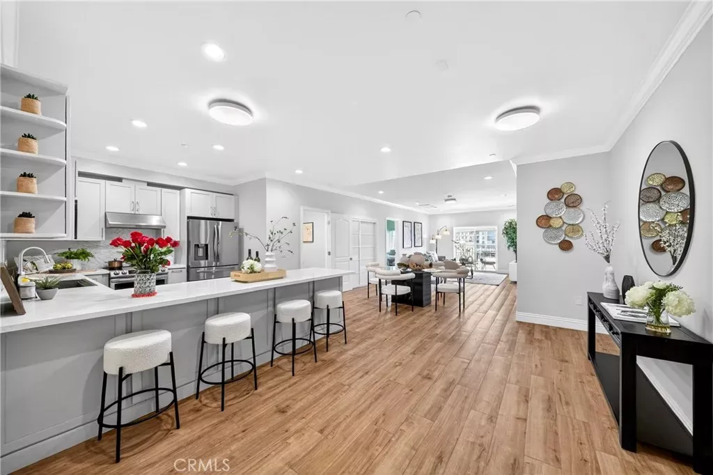 Property Photo: 944 S Serrano Avenue 306 CA 90006
