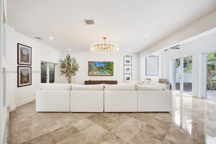 Property Photo:  10340 NW 46th Ter  FL 33178 