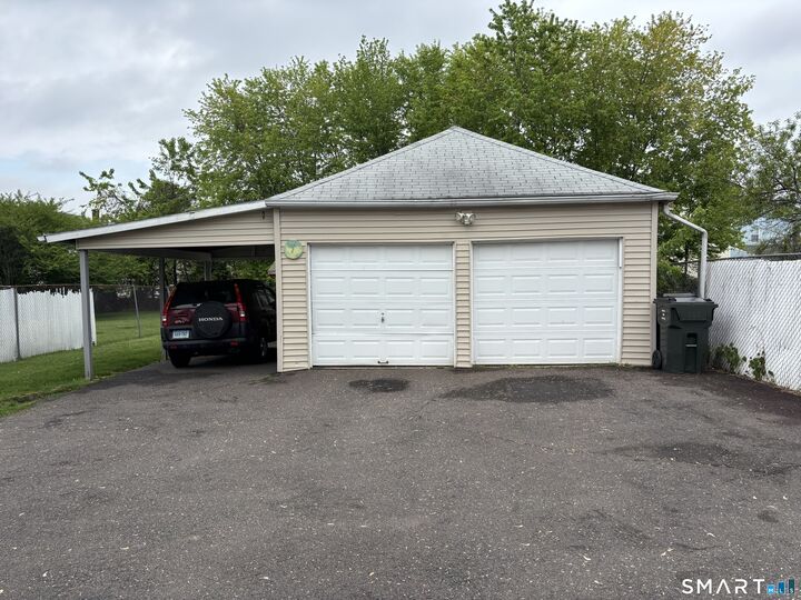 Property Photo:  38 Layton Street  CT 06110 