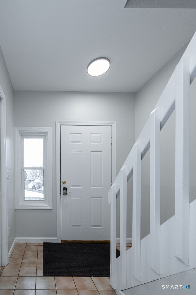 Property Photo:  465 Wolcott Street 11  CT 06010 