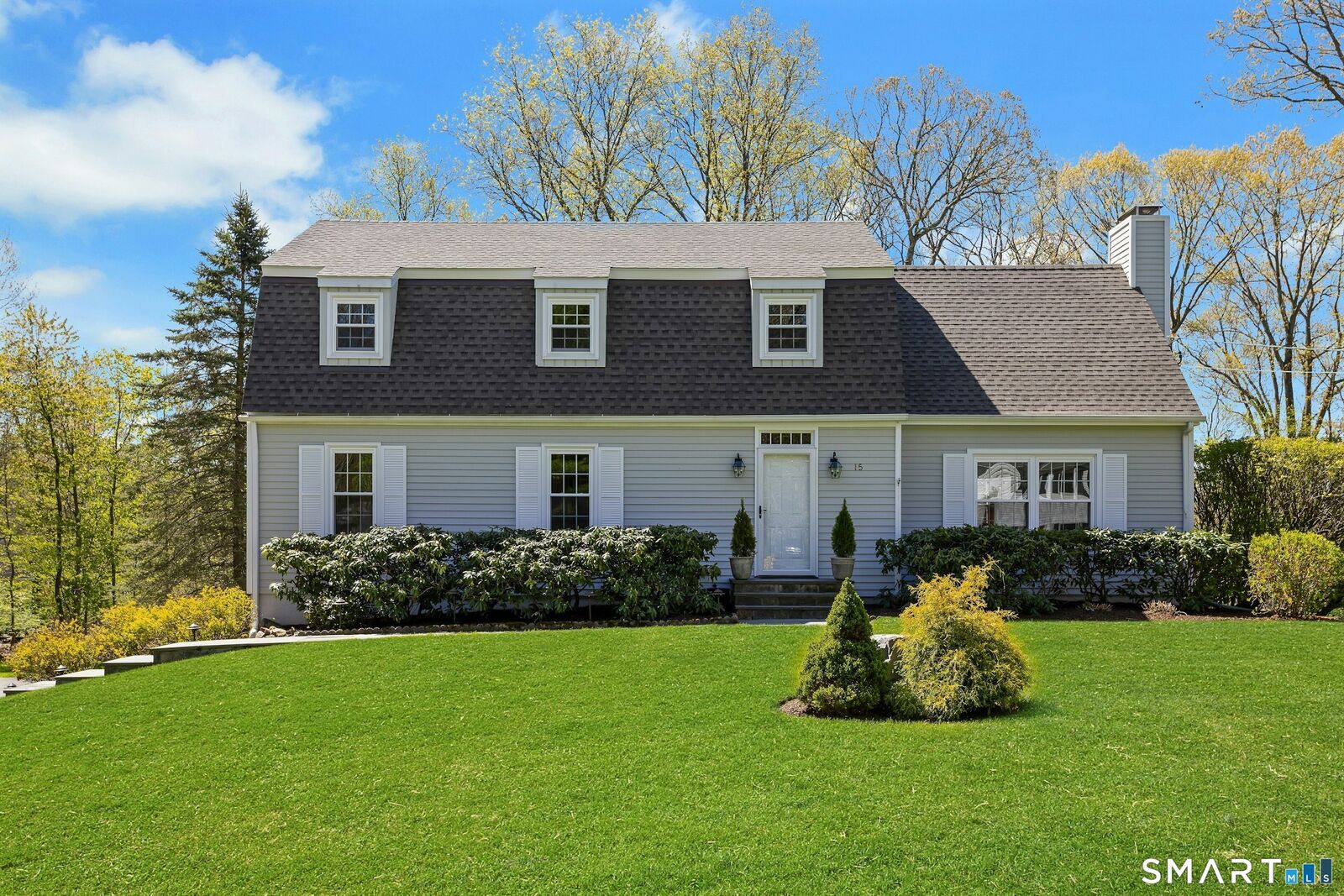 Property Photo:  15 Serfilippi Lane  CT 06877 
