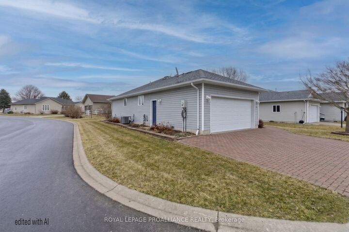 Property Photo: 94 Sandbanks Court ON K0K 3L0