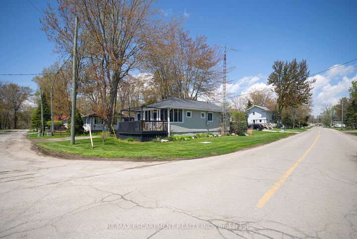 Property Photo: 21 Ferris Street ON N0E 1W0