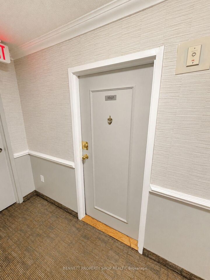 Property Photo: 2400 Virginia Drive 1007 ON K1H 8L3