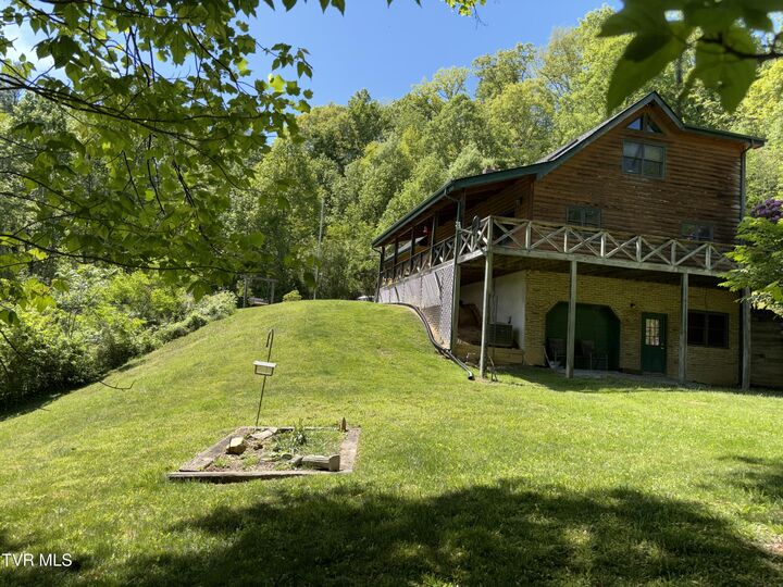 Property Photo:  371 Buck Mountain Road  TN 37687 