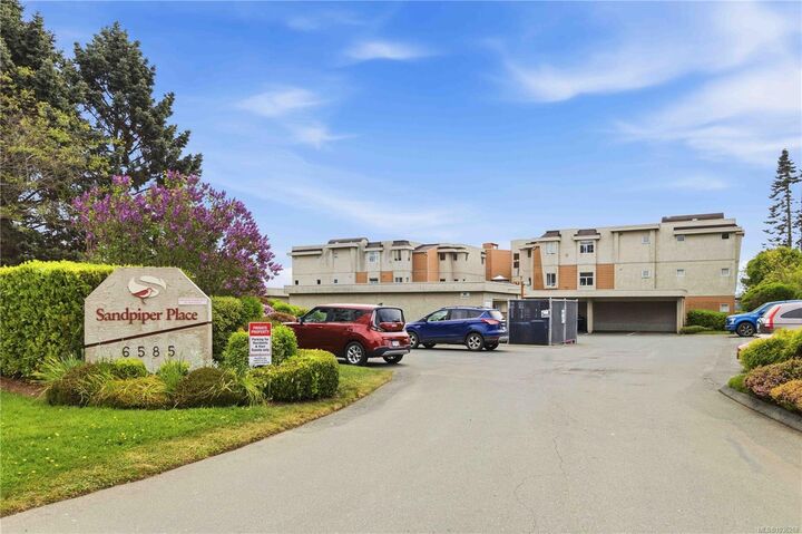 Property Photo:  6585 Country Rd 102  BC V9Z 0W8 