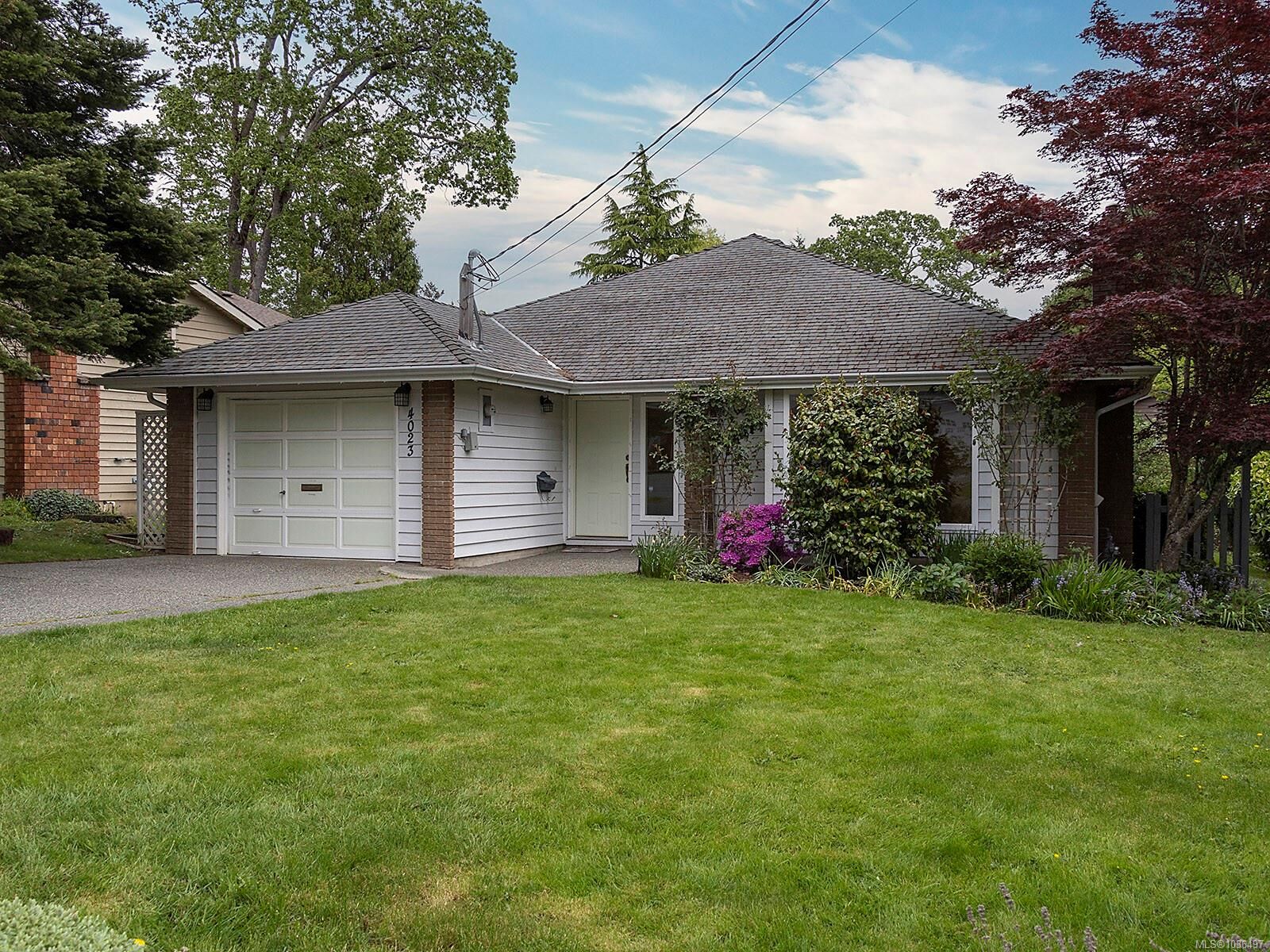 Property Photo:  4023 Malton Ave  BC V8X 4W3 