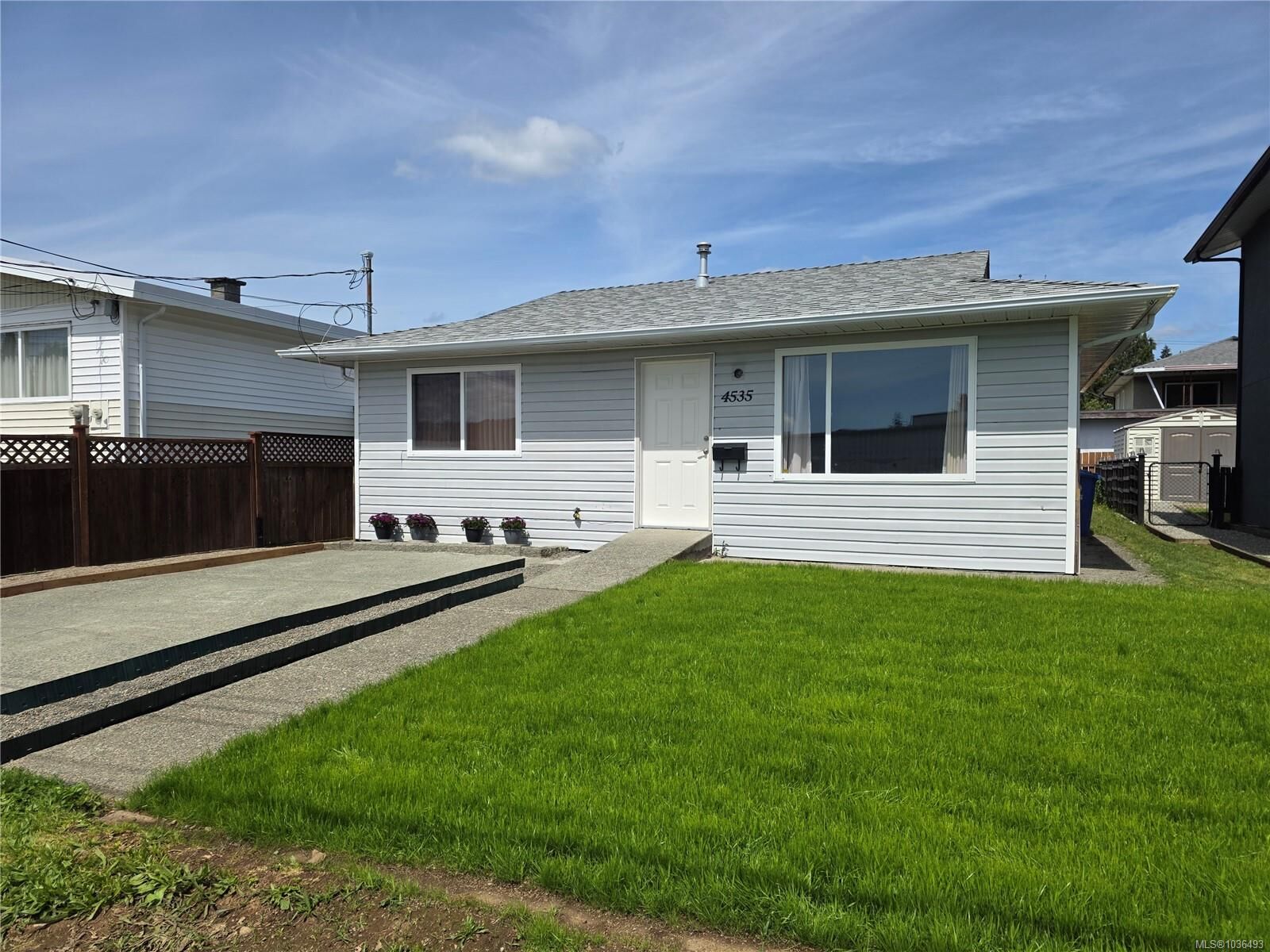 Property Photo:  4535 Arrowsmith Rd  BC V9Y 5P3 
