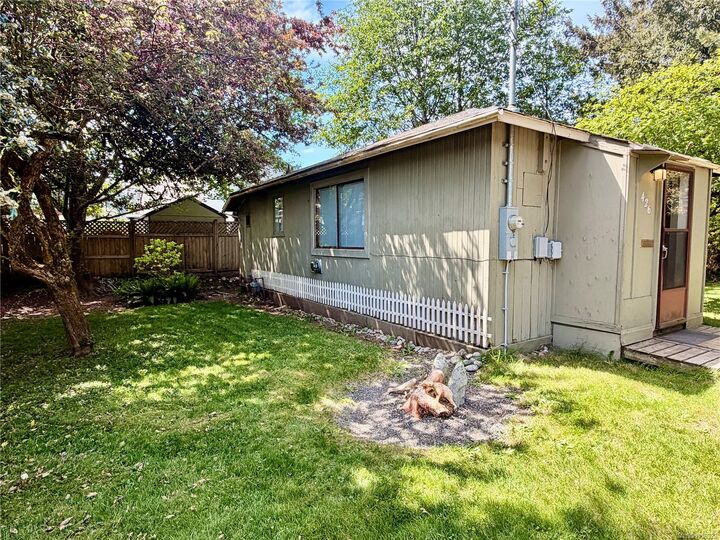 Property Photo:  426 Erickson Rd  BC V9W 1S7 
