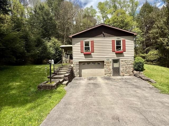 Property Photo:  692 Henry'S Mill Road  PA 16347 