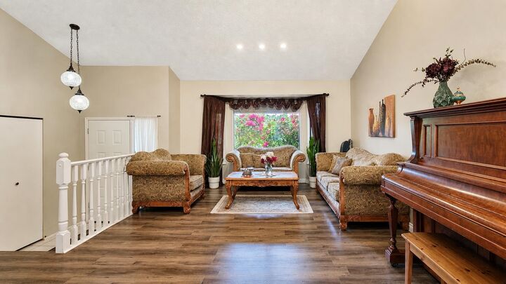 Property Photo: 2961 Walton Avenue BC V3B 6N1