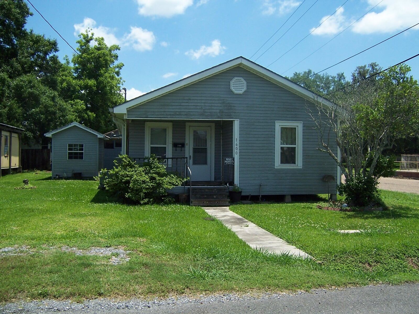 Property Photo:  1600 Elm  LA 70358 