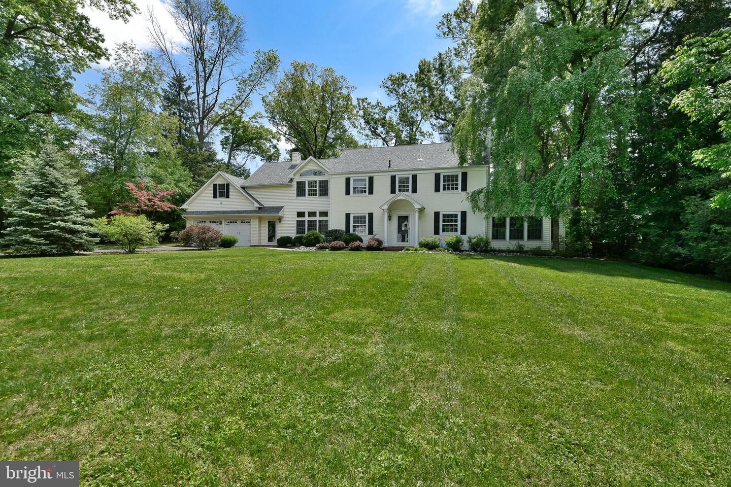 Property Photo: 1223 Evergreen Road PA 19067