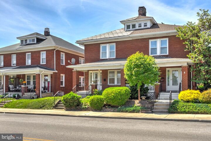 Property Photo:  847 Florida Avenue  PA 17404 