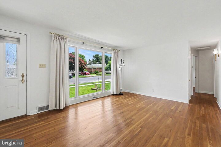 Property Photo: 44 Oak Avenue PA 17011