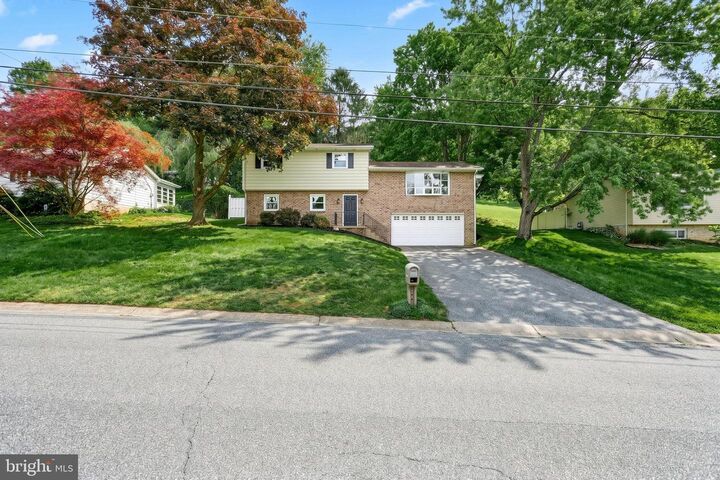 Property Photo:  362 Allegheny Drive  PA 17402 