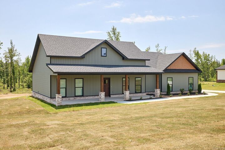 Property Photo: 10581 W Miller Sardis Road AR 72011