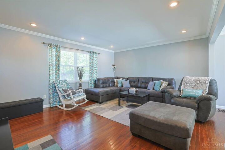 Property Photo:  9184 Millcliff Drive  OH 45231 