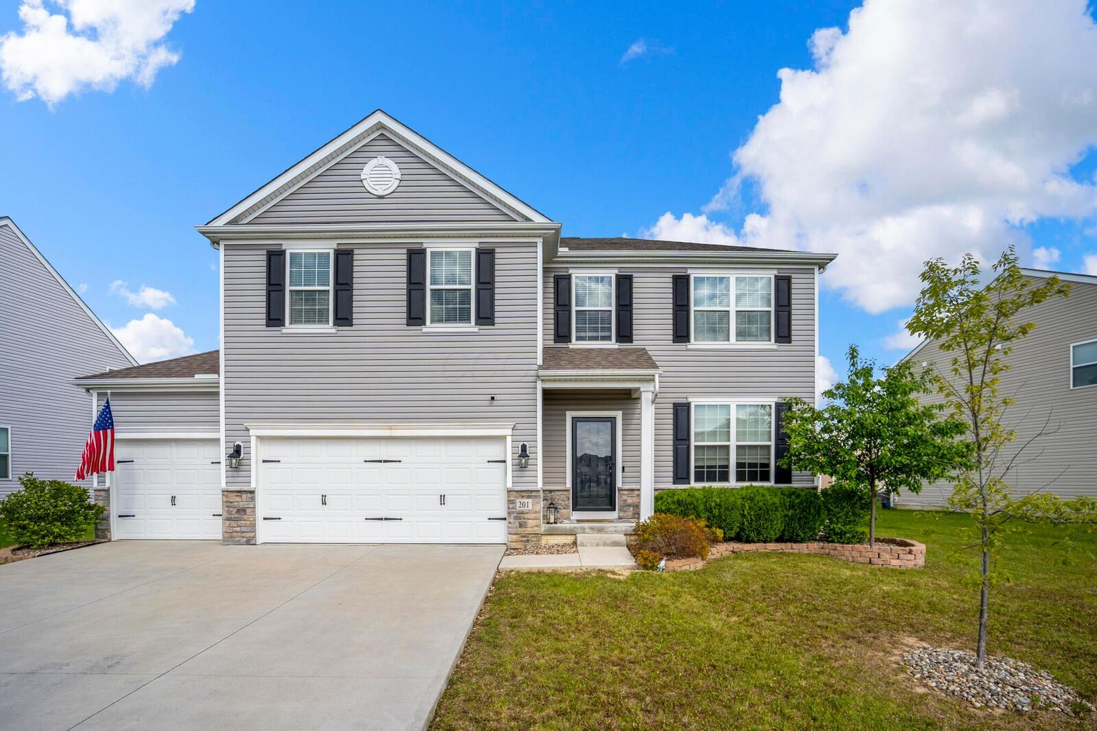 Property Photo: 201 Ellington SW Boulevard OH 43023