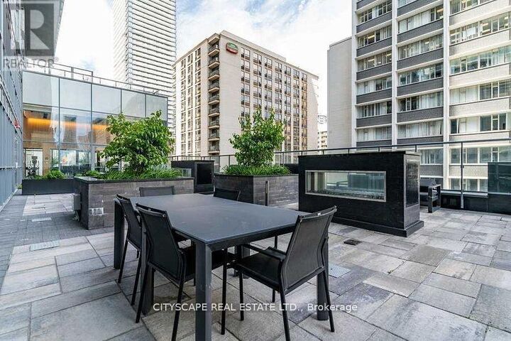 Property Photo:  7 Grenville Street 5703  ON M4Y 0E9 