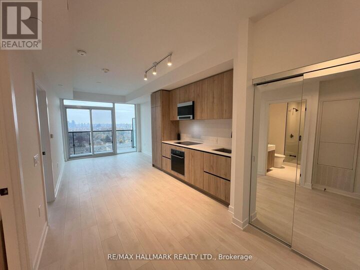 Property Photo:  127 Broadway Avenue 1510  ON M4P 1V4 