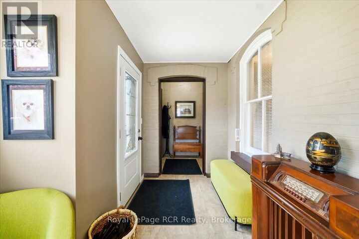 Property Photo:  271 7th Street East  ON N4K 1H8 