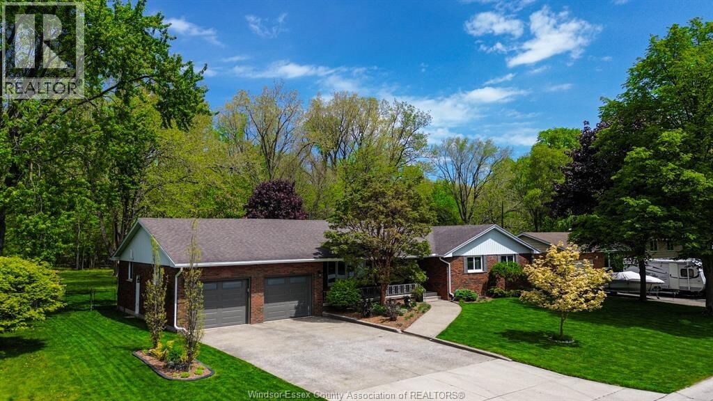 Property Photo:  2220 Bondy Ave  ON N9H 1J2 
