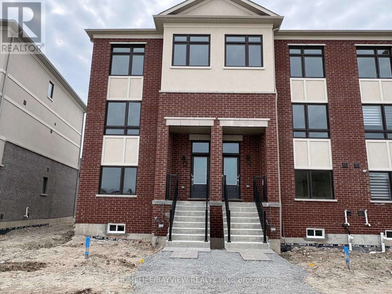 Property Photo:  12 Big Willow Crescent  ON L4E 1P3 