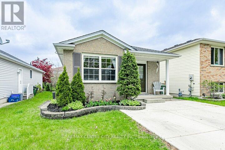 Property Photo:  74 Juno Drive  ON N5R 6E9 