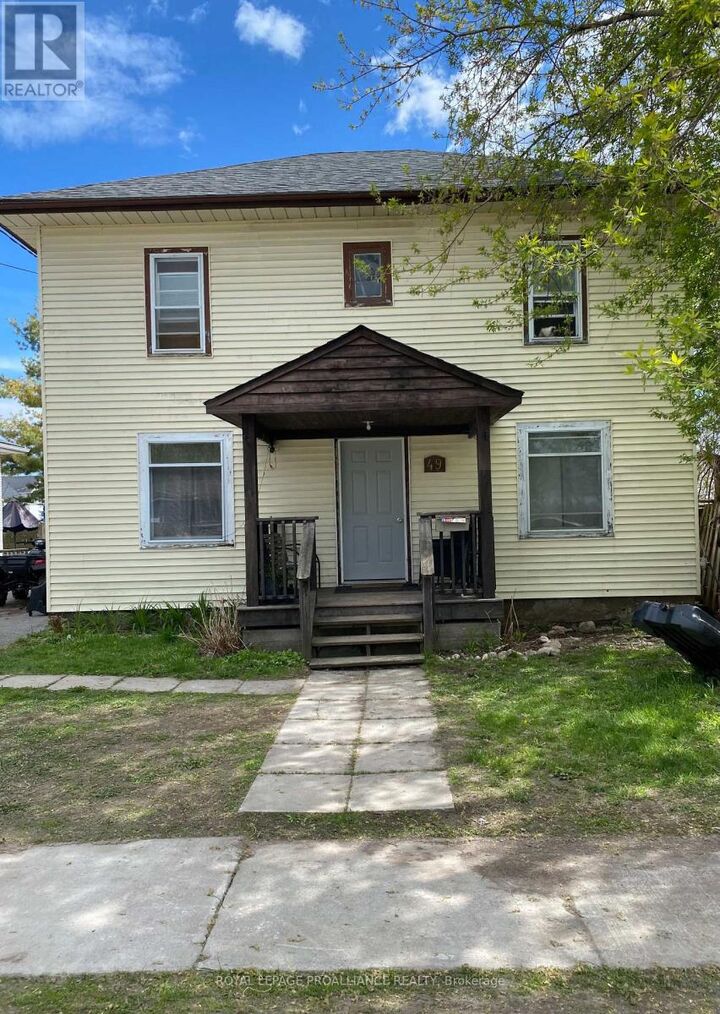 Property Photo:  49 Crown Street  ON K8V 1P1 