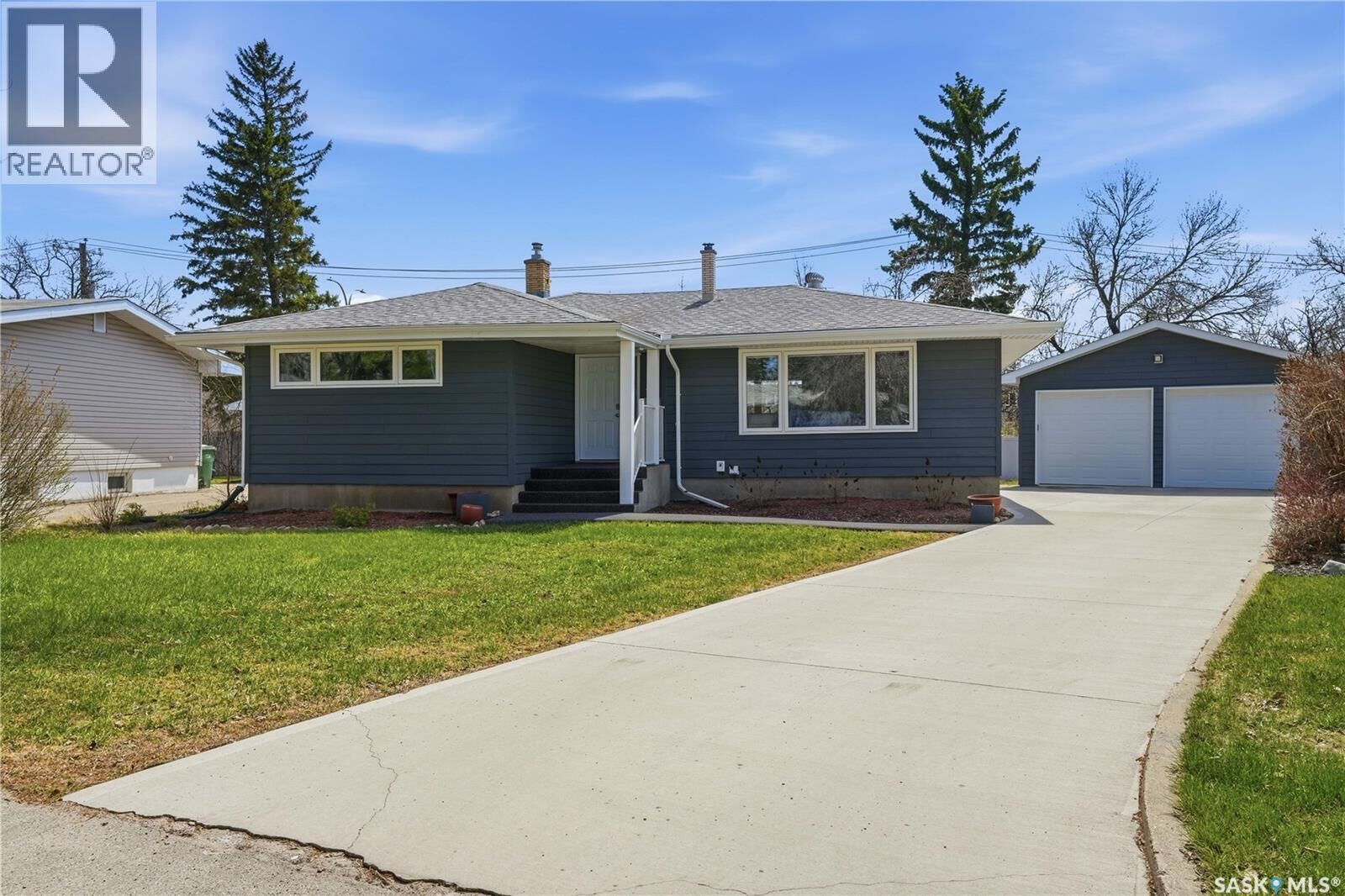 Property Photo: 73 Darke Crescent SK S4S 3Y1
