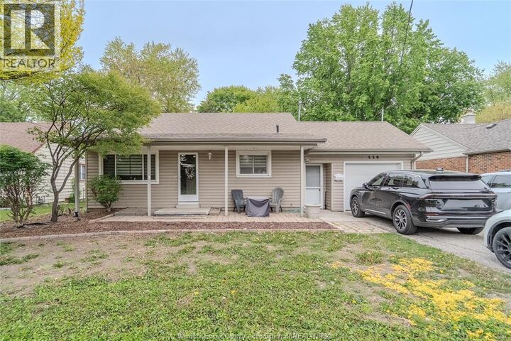 Property Photo:  530 Lesperance Road  ON N8N 1W4 