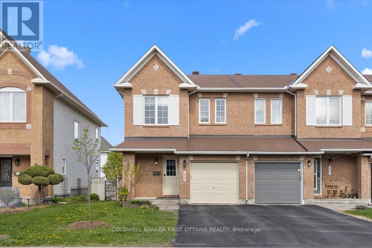 Property Photo:  22 Cloutier Street  ON K2J 4T5 