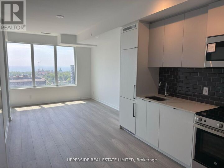 Property Photo: 285 Dufferin Street 1016 ON M6K 0J2