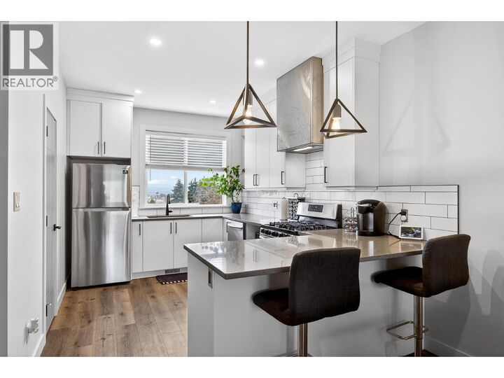 Property Photo:  3405 16 Avenue 3  BC V1T 1A7 