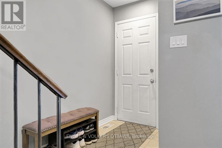 Property Photo:  76 McDermot Court 22  ON K2L 3V5 